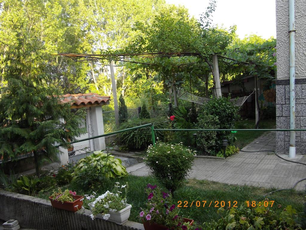 Sakutski House Hisarya Exterior photo